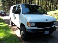 1996 Ford E-350 Overview 1996 Ford E-350 Overview
