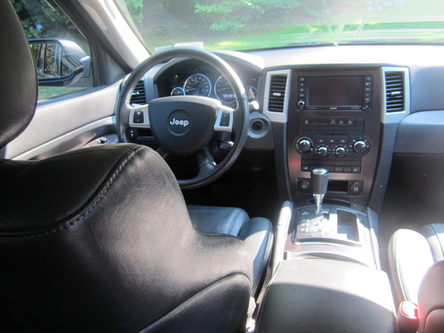 2010 Jeep Grand Cherokee Interior Pictures Cargurus