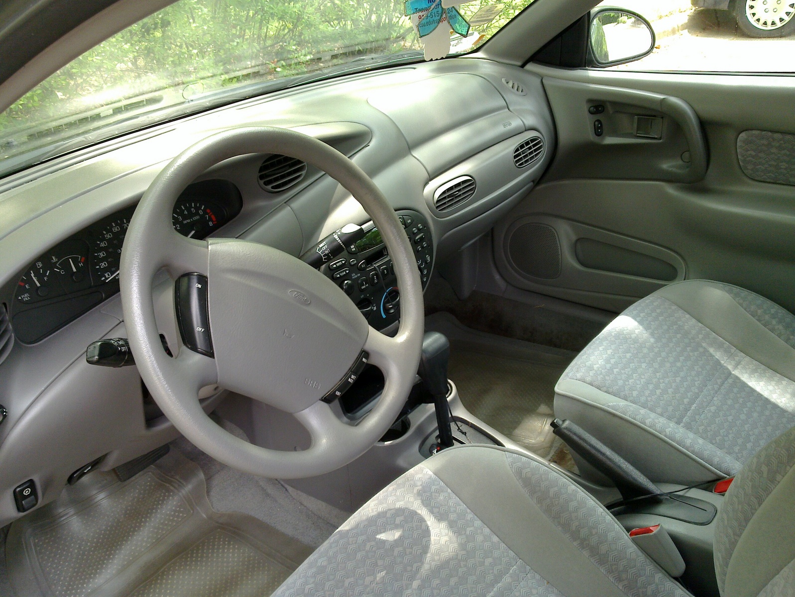 1998 Ford escort interior