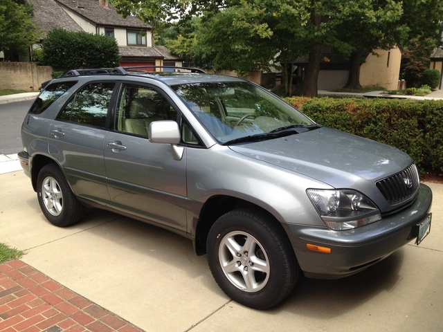 Lexus rx 300 awd