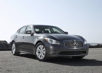 2013 INFINITI M37 Overview