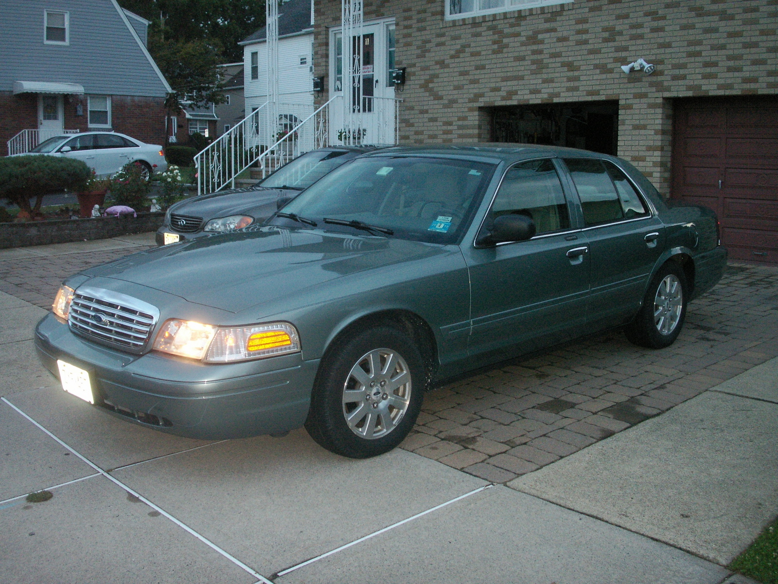 2006 Ford crown victoria lx mpg #4