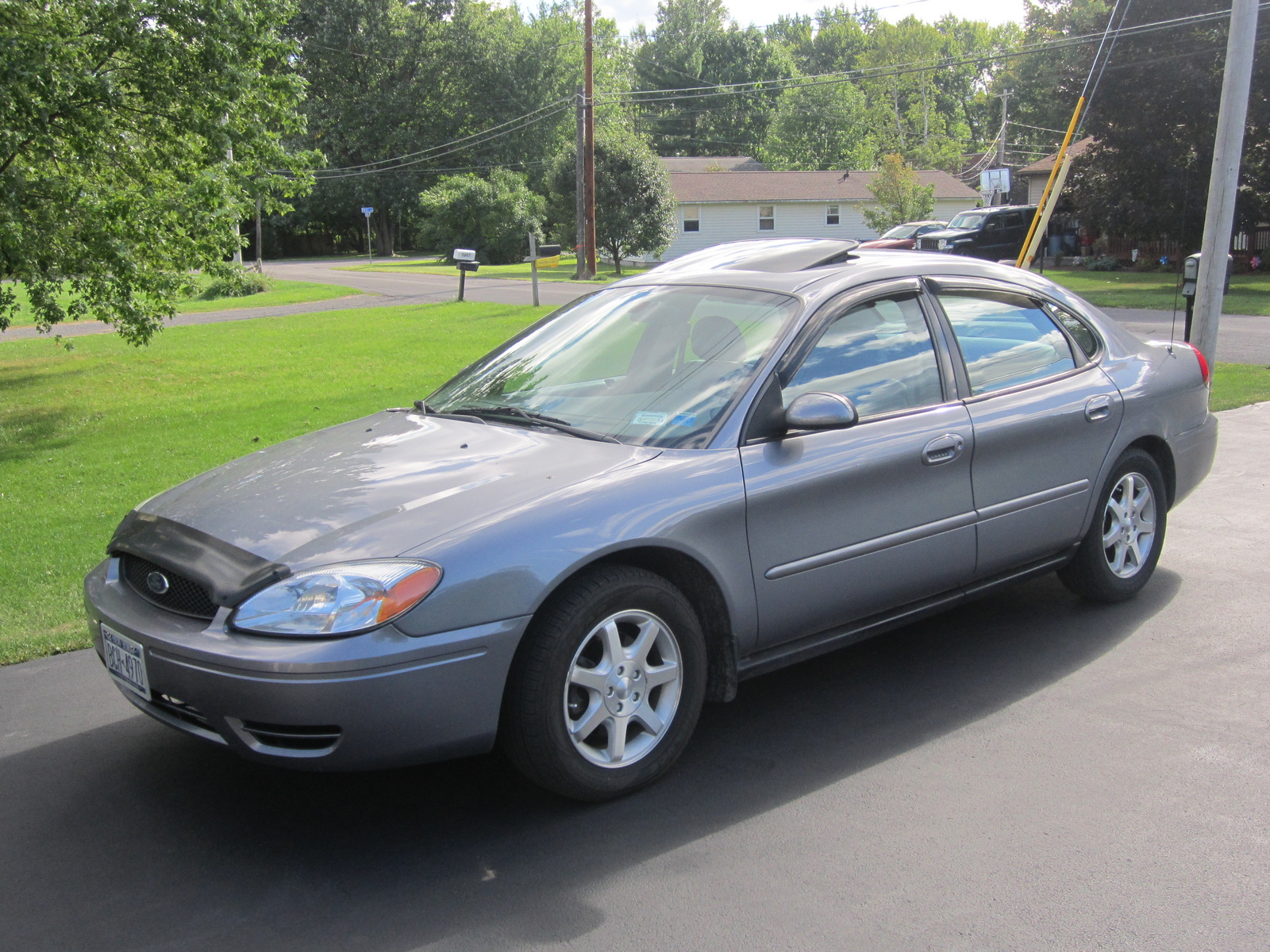 2005 Ford Taurus - Exterior Pictures - CarGurus