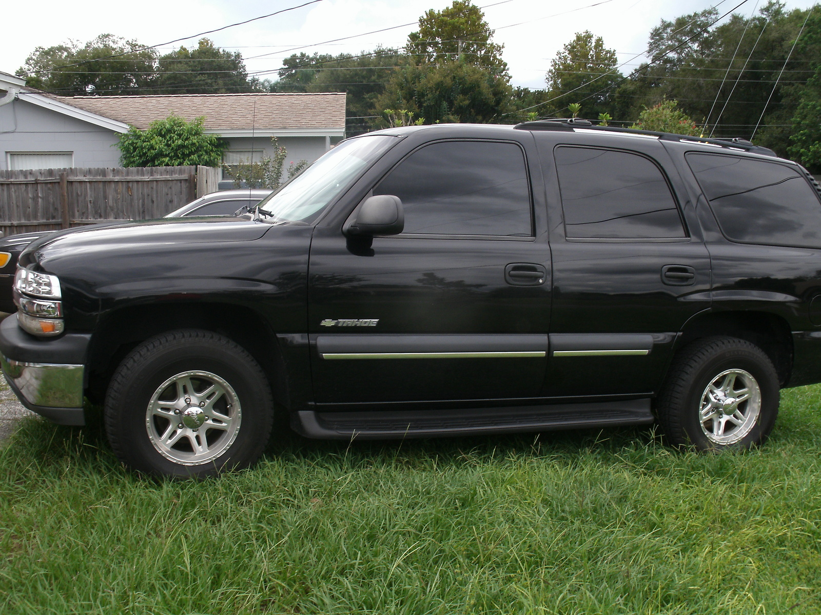 2003 Chevrolet Tahoe - Pictures - CarGurus