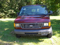 2004 Ford Econoline Wagon Overview 2004 Ford Econoline Wagon Overview