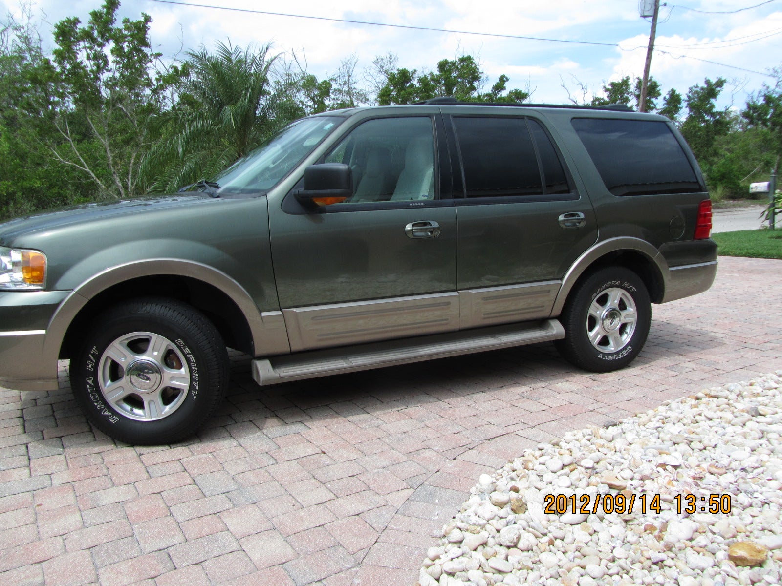 2004 Ford expedition eddie bauer owner manual #2