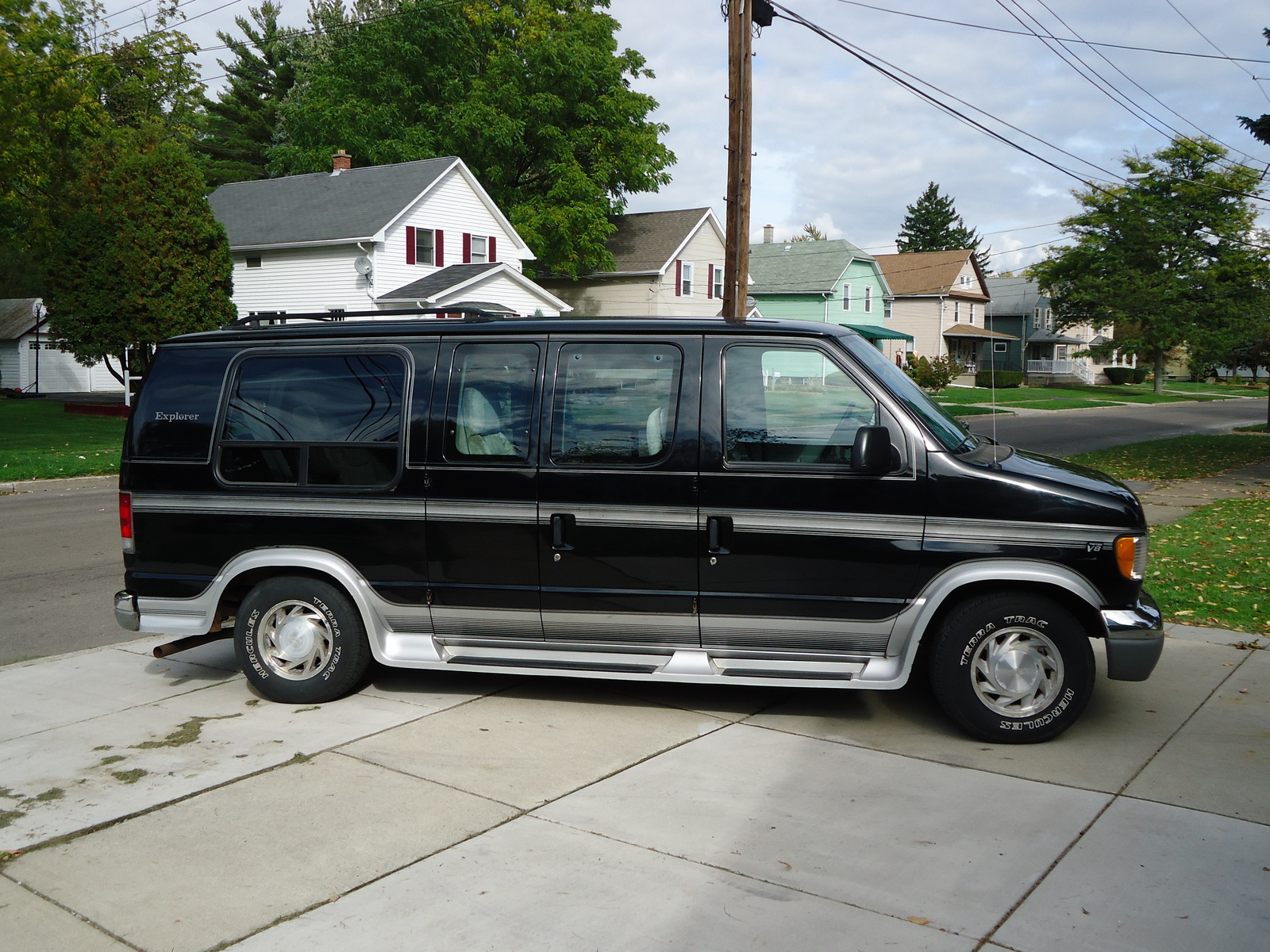 1995 Ford econoline e 150 mpg