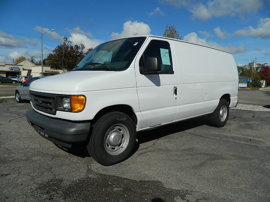 2005 Ford e-150 payload #10