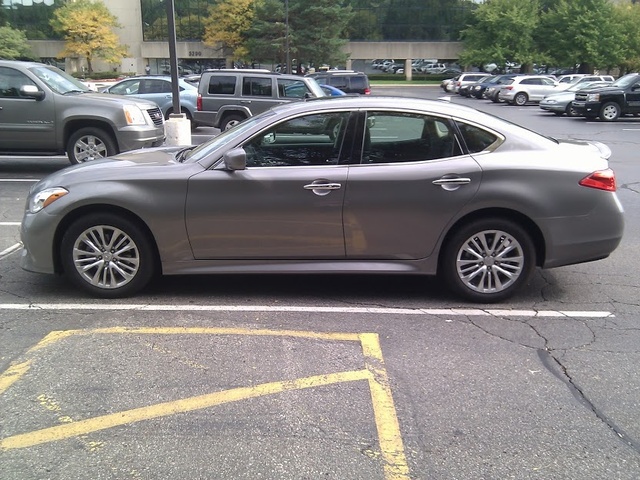 2011 INFINITI M56 - Pictures - CarGurus