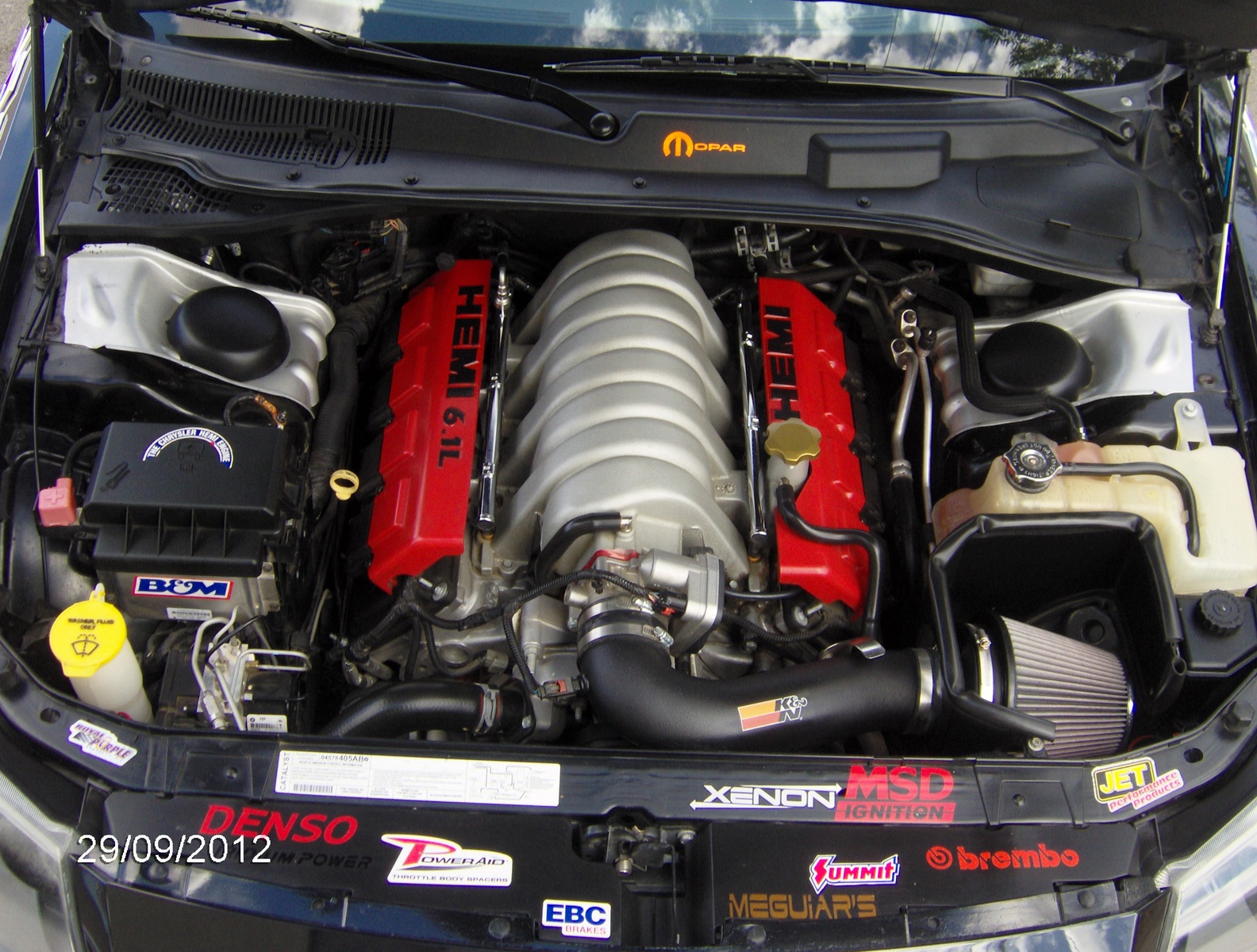 Dodge Magnum srt8 двигатель