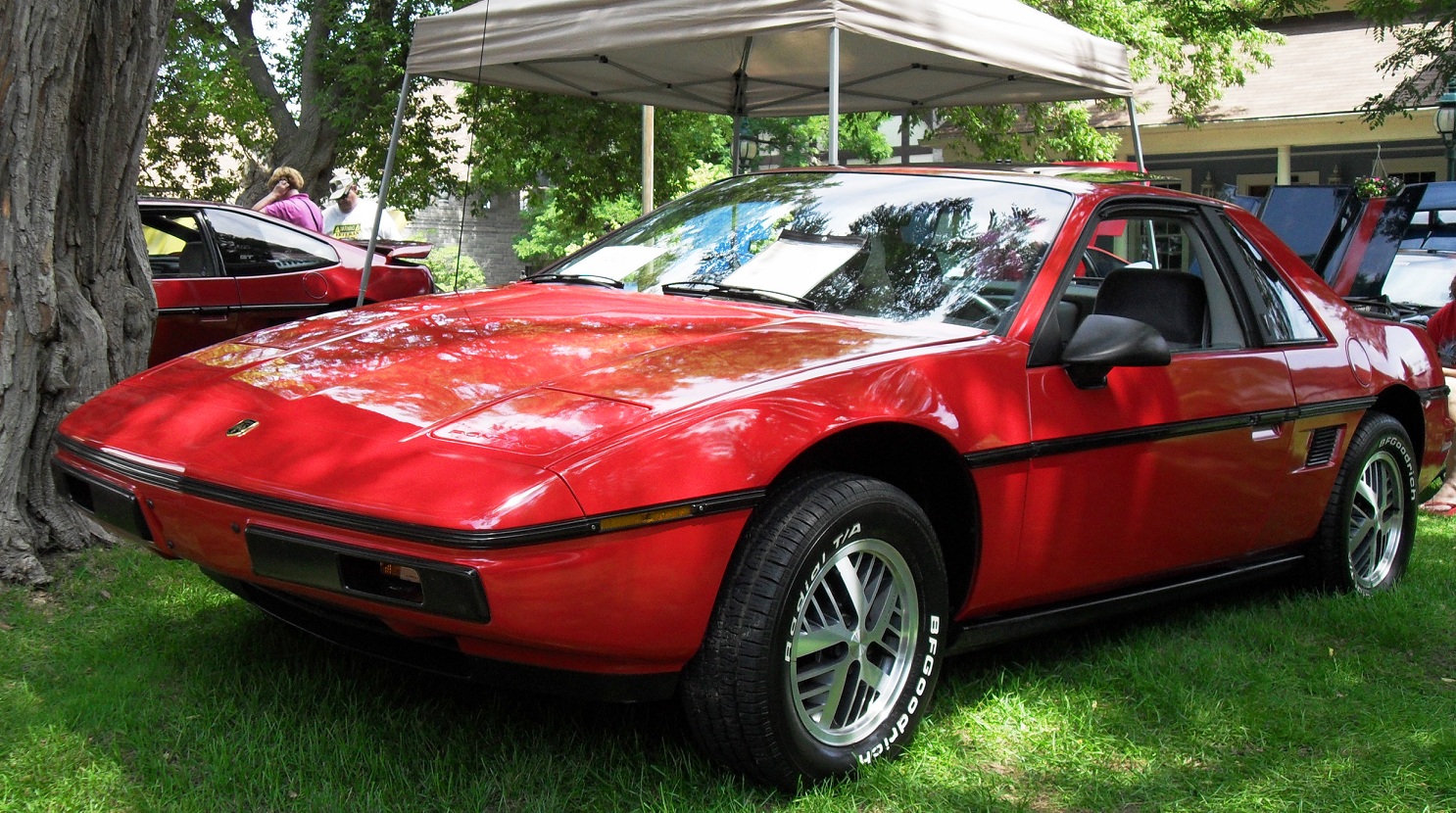 1984 Ford fiero #3