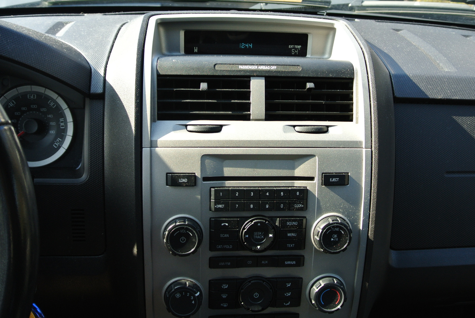 2009 Ford escape interior dimensions