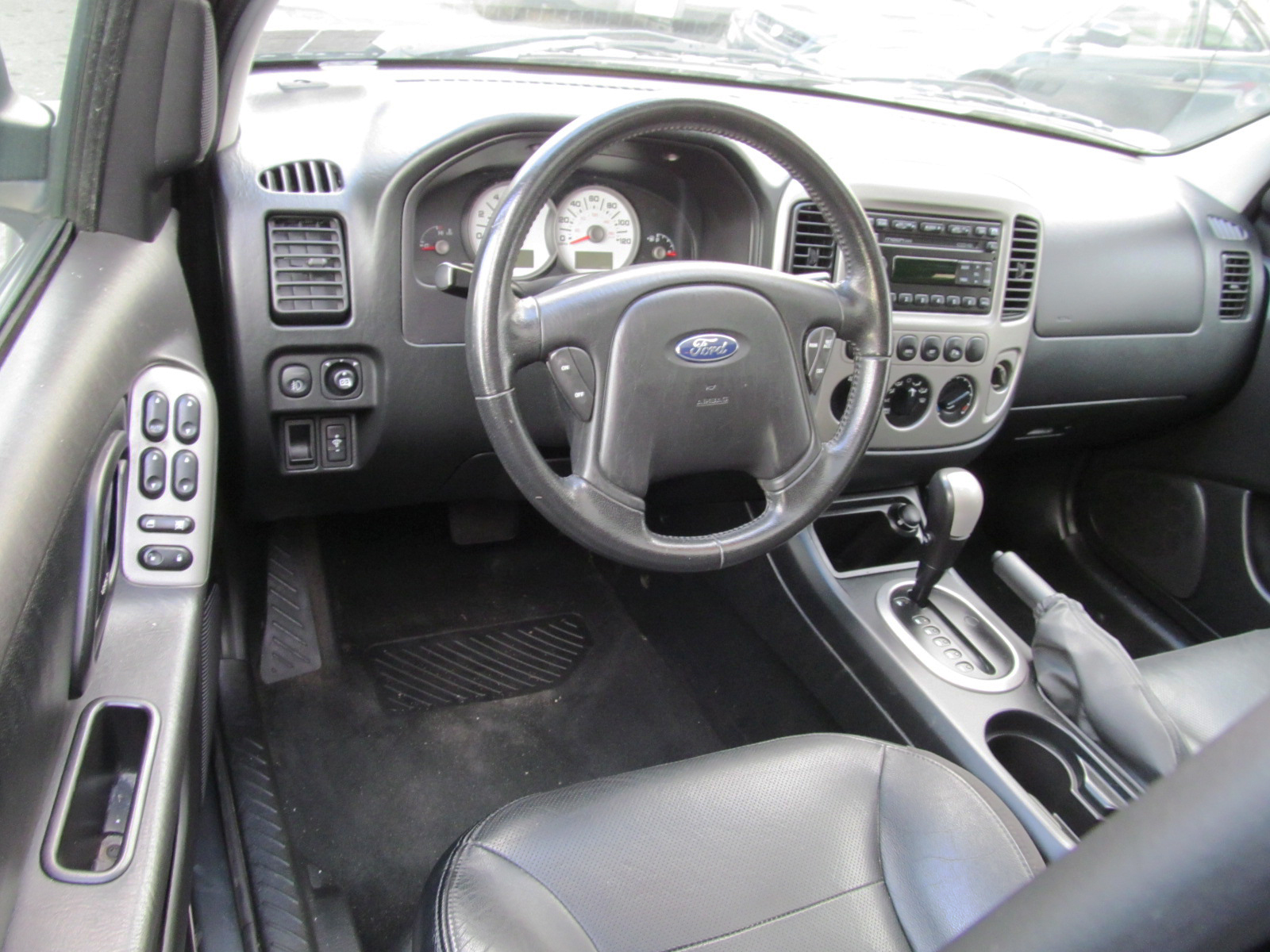 2005 Ford escape interior pictures