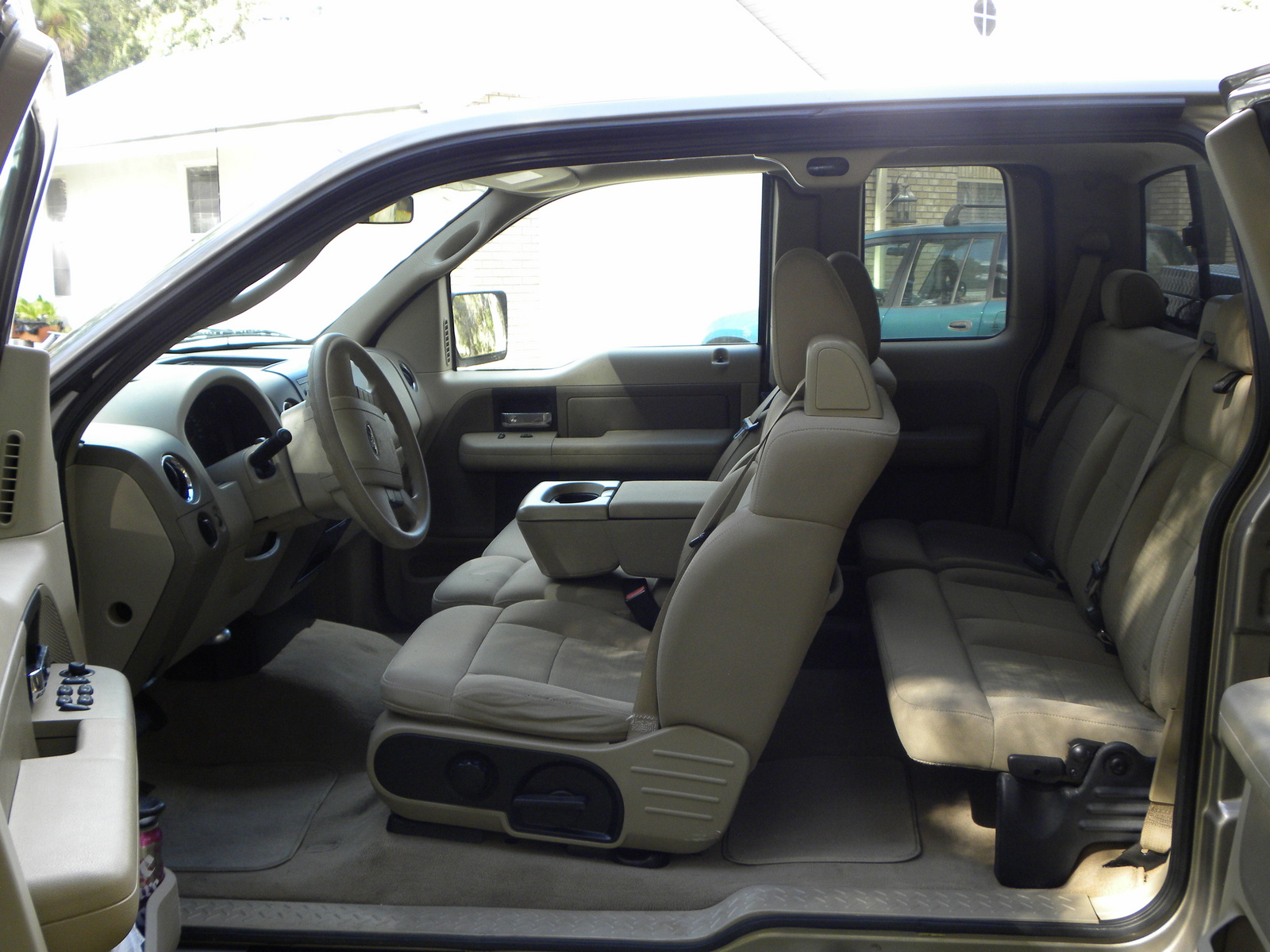 2004 Ford f150 custom interior