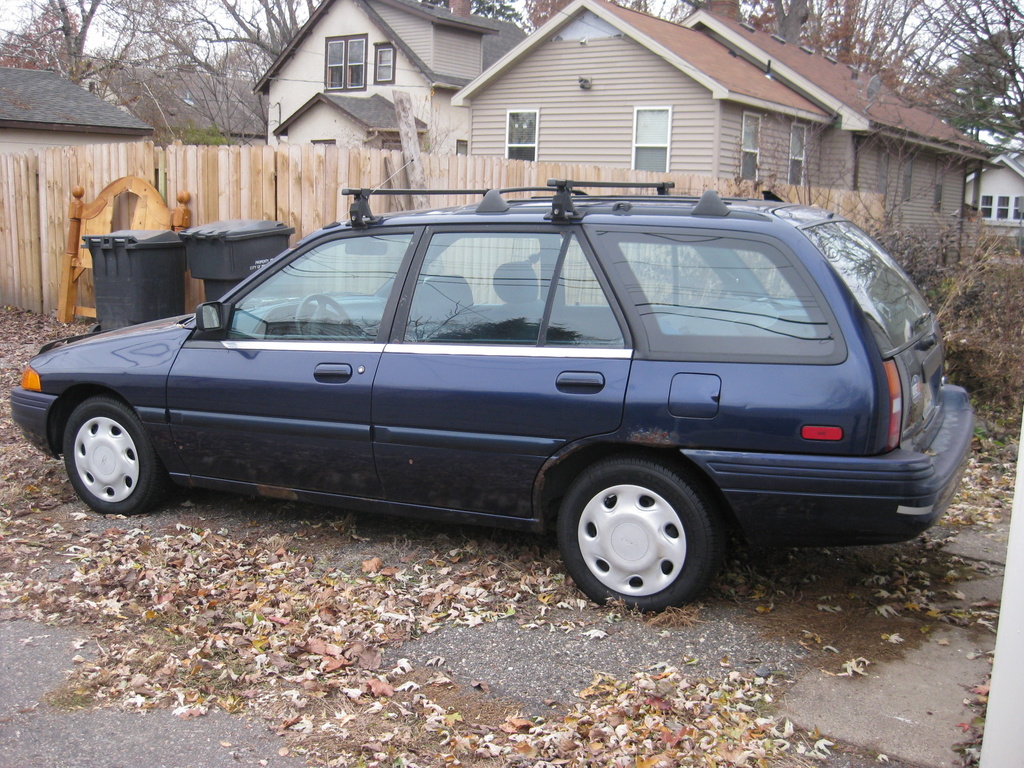 1995 Ford escort station wagon #6