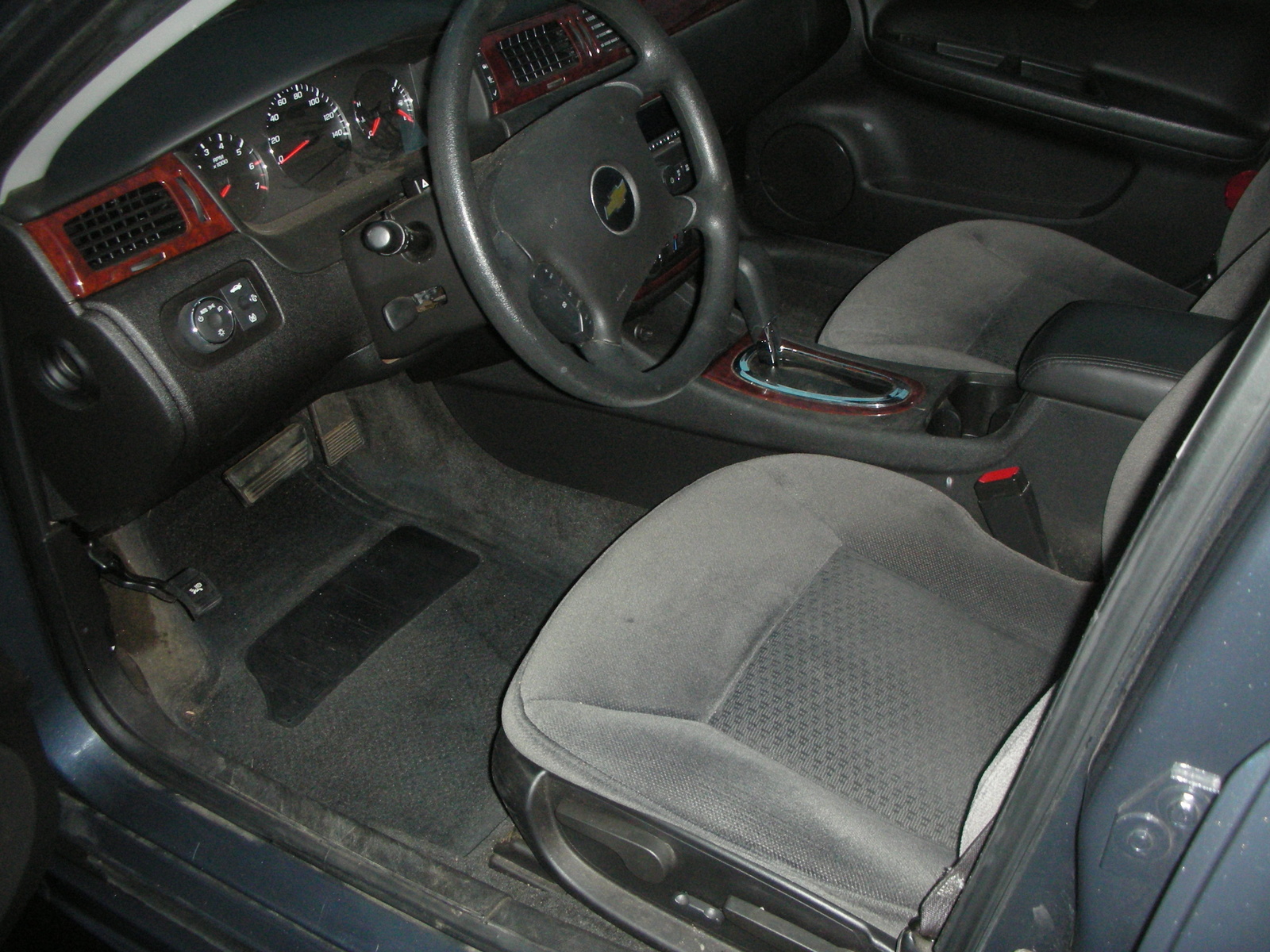 2005 Chevy Impala Interior