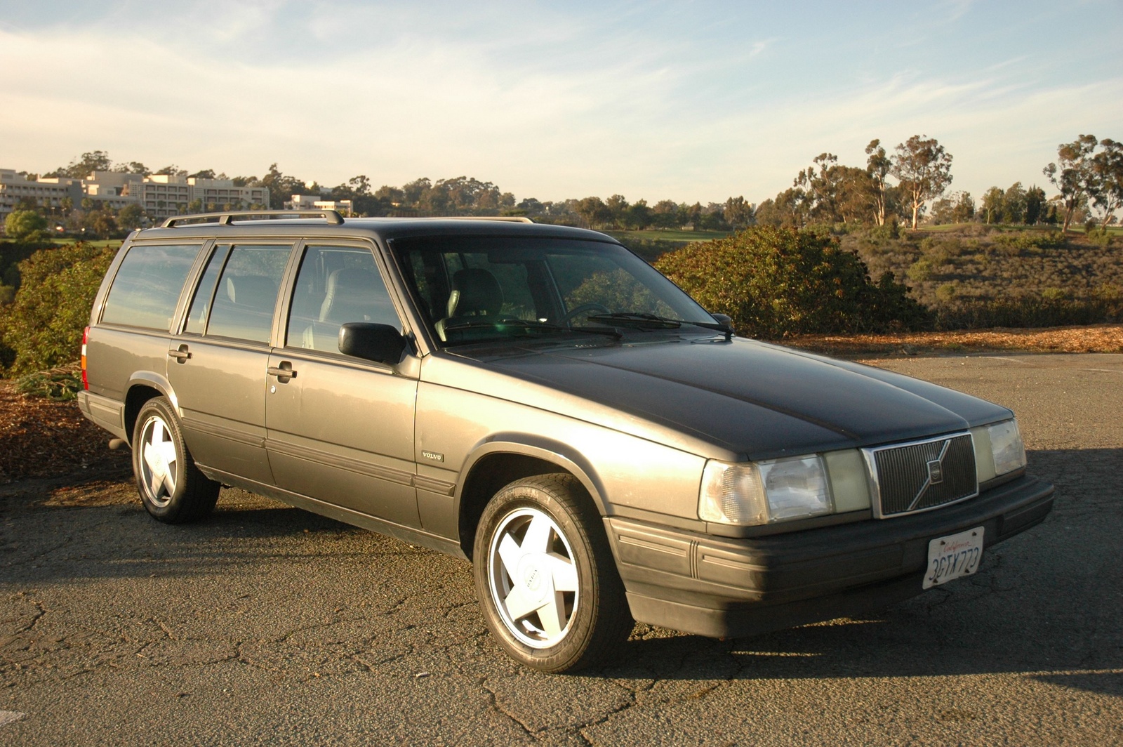 940 volvo wagon for sale