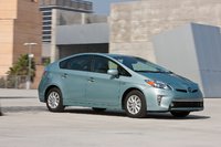 2013 Toyota Prius Plug-In Overview