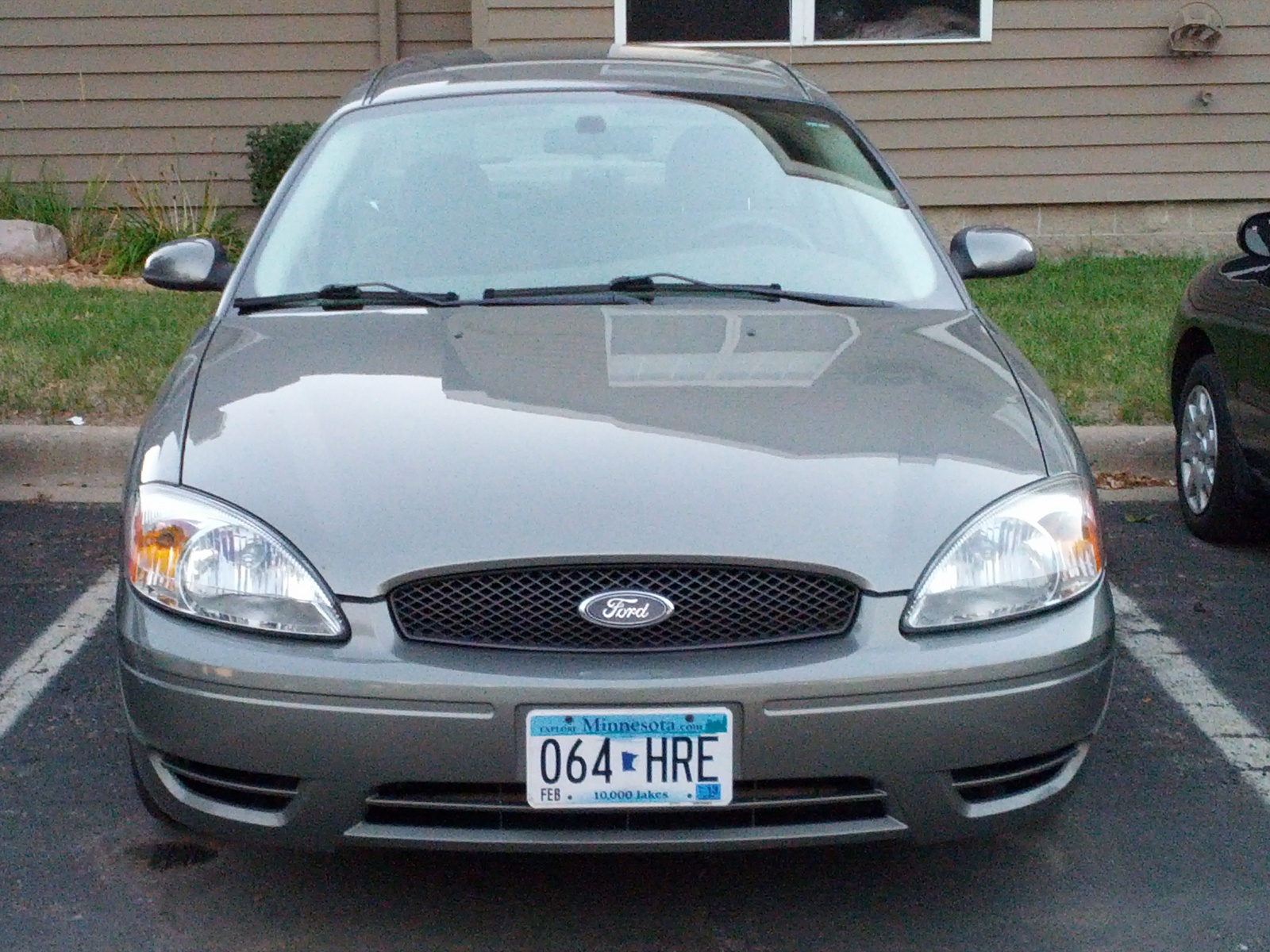 2004 Ford taurus se specs