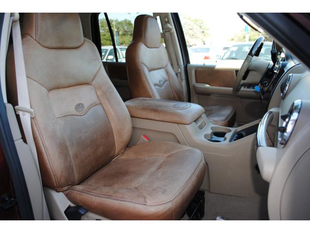 2006 Ford expedition king ranch features #6