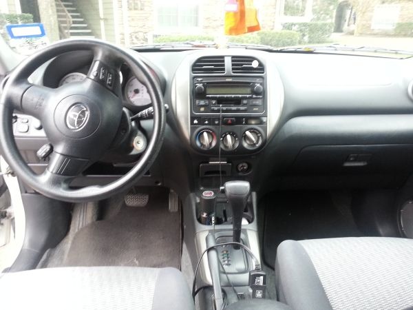 toyota rav4 2004 interior