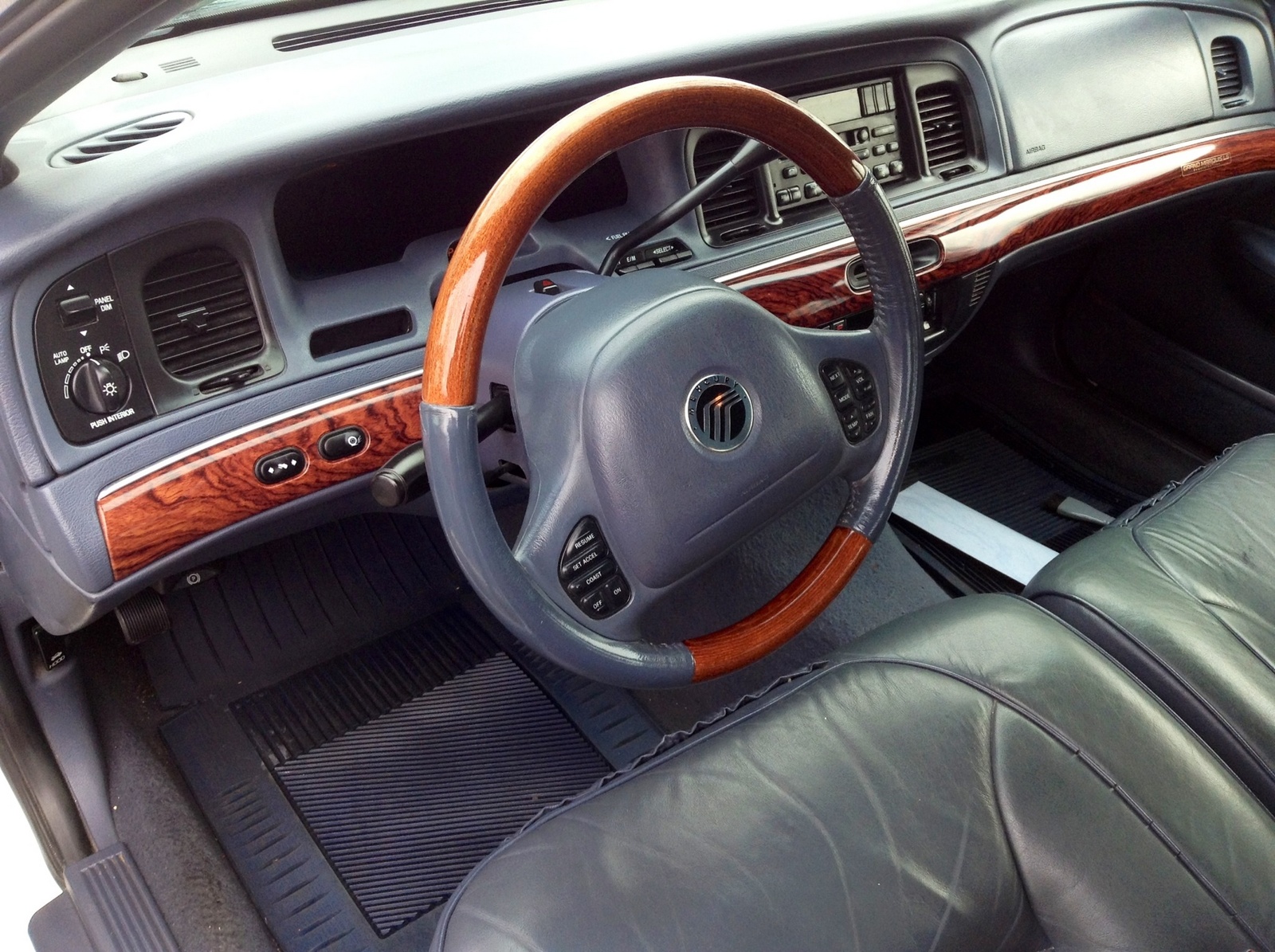 2002 Mercury Grand Marquis - Pictures - CarGurus