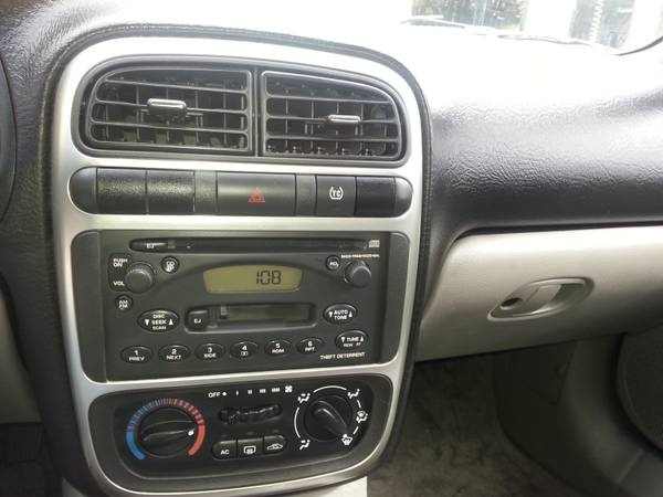 2005 Saturn L300 - Pictures - CarGurus