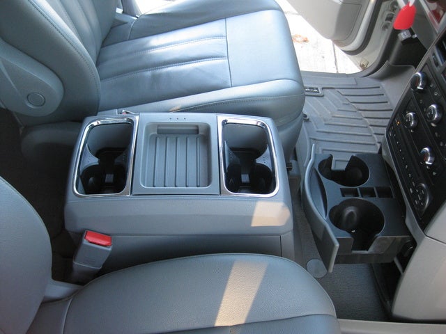 2008 Chrysler Town & Country - Pictures - CarGurus
