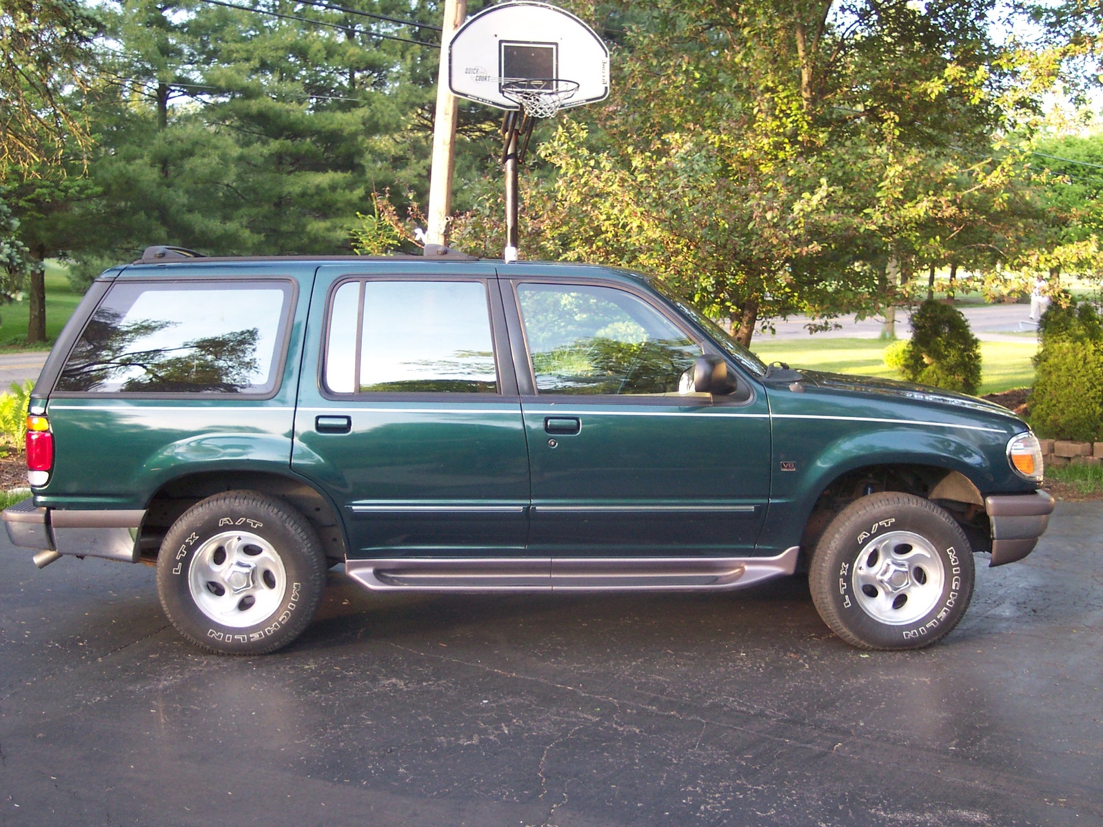 Weight of 1997 ford explorer xlt #4