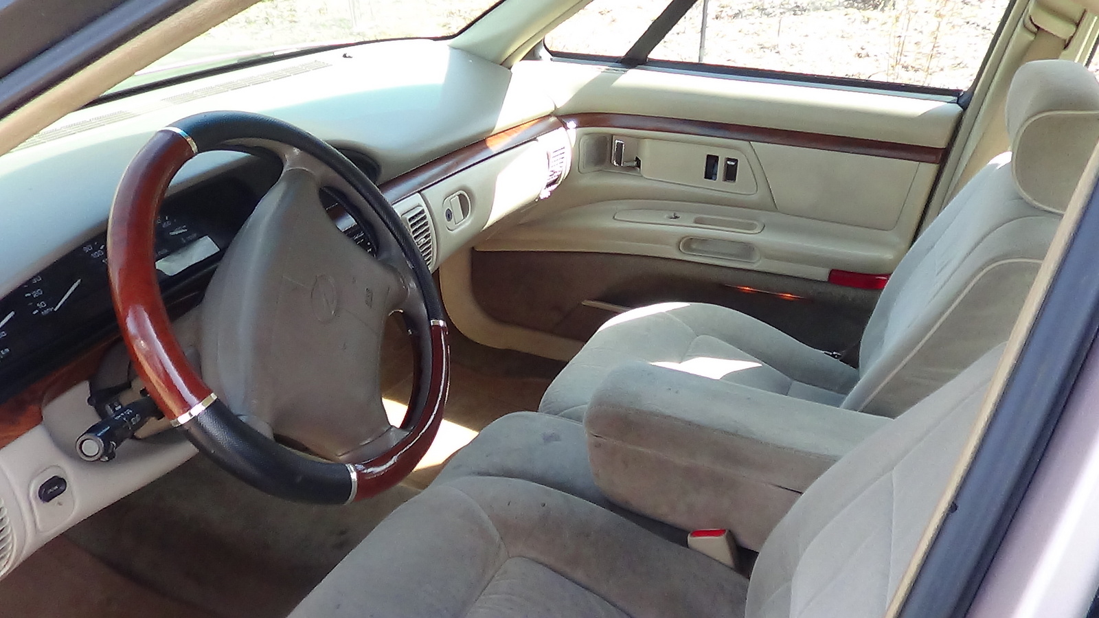 1999 Oldsmobile Eighty-Eight - Interior Pictures - CarGurus