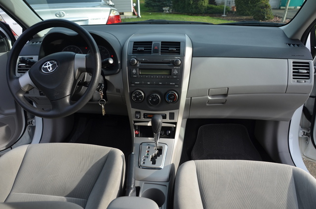 2011 Toyota Corolla - Interior Pictures - CarGurus