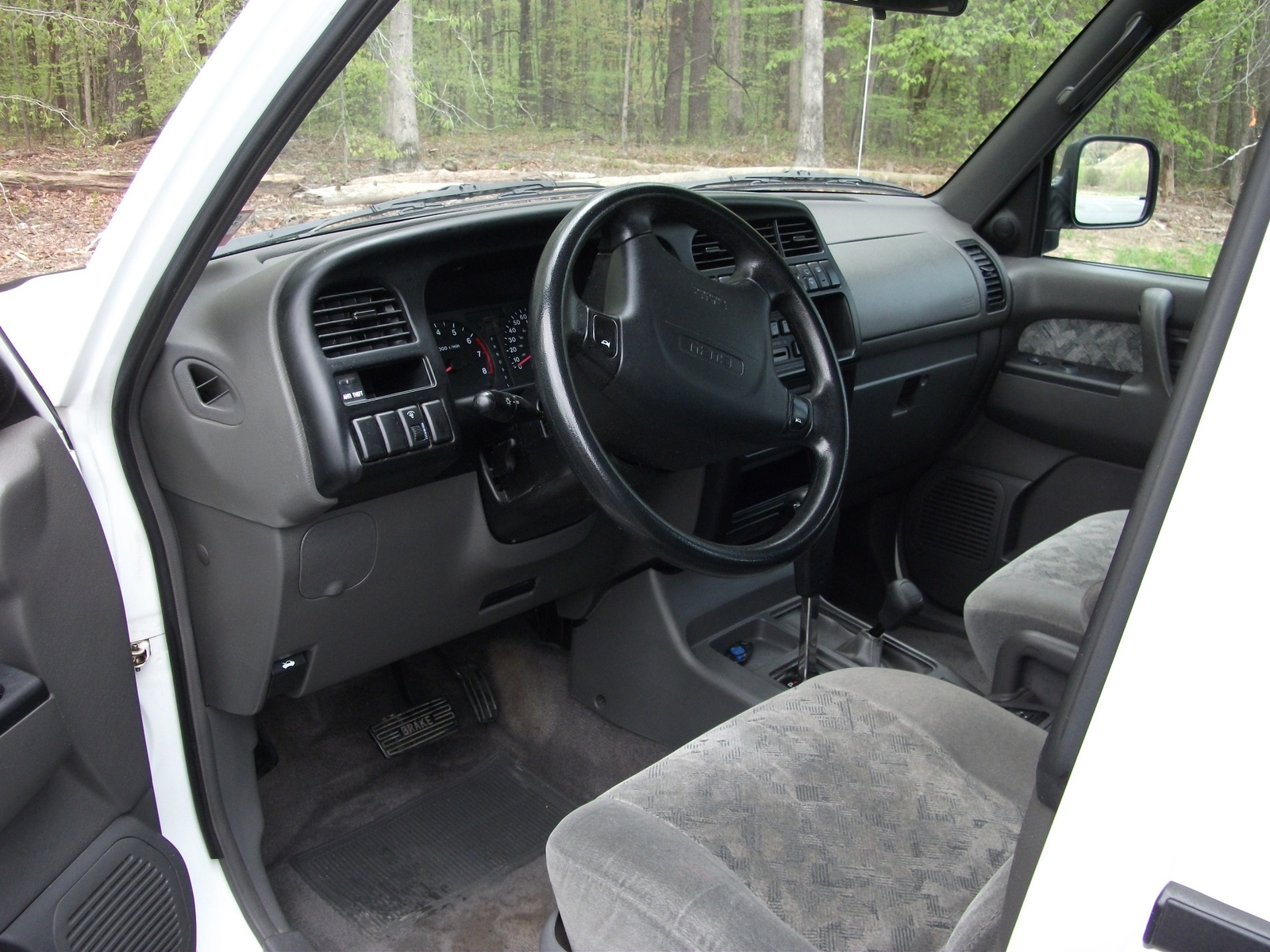 Isuzu Trooper 2002 года