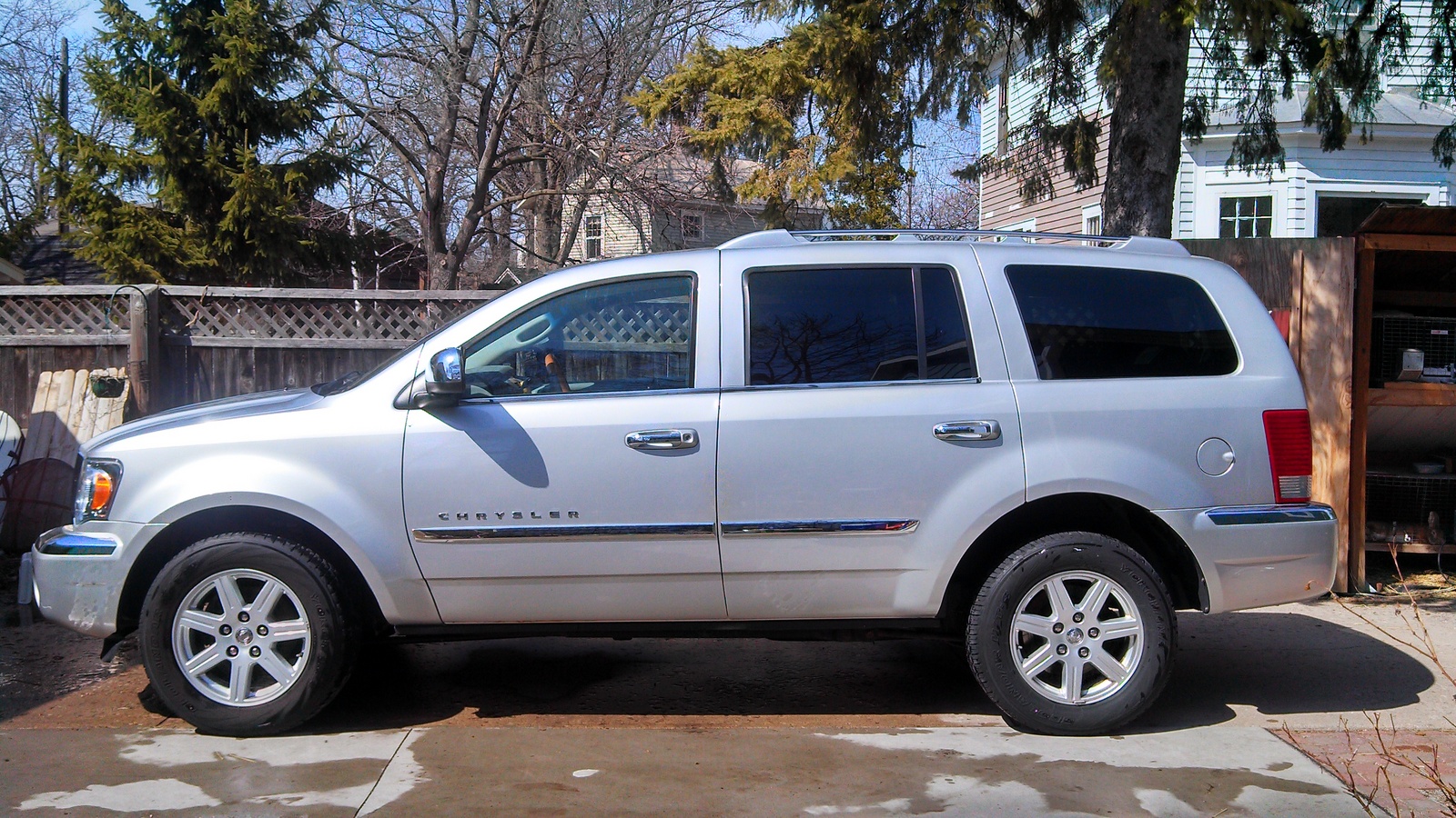 2008 Chrysler Aspen - Exterior Pictures - CarGurus