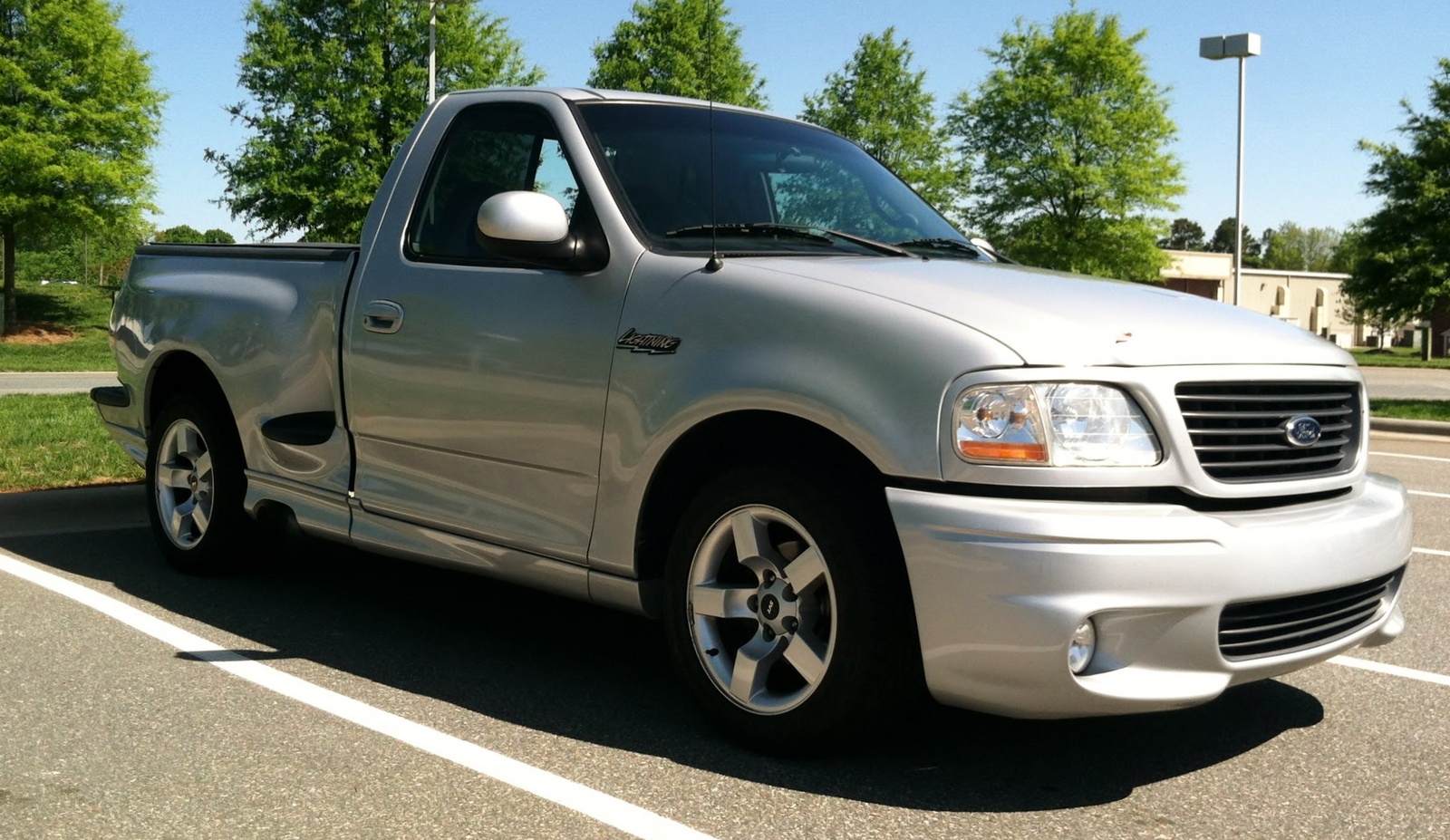 2002 Ford f 150 svt lightning specs #3