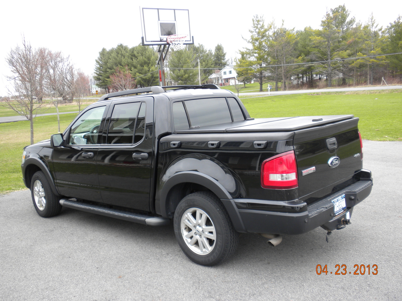 2007 Ford sport trac lifted #2