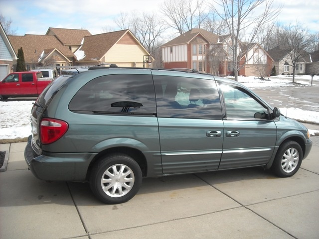 2003 chrysler town  country  pictures  cargurus