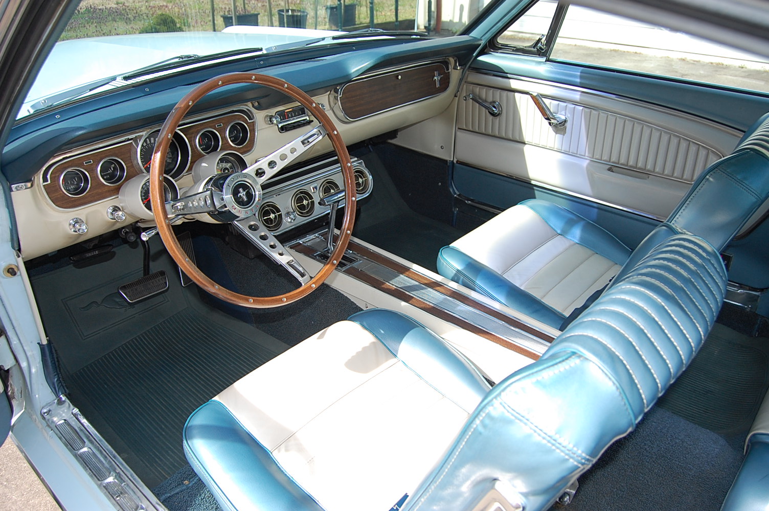 1965 Ford mustang interior colors #4