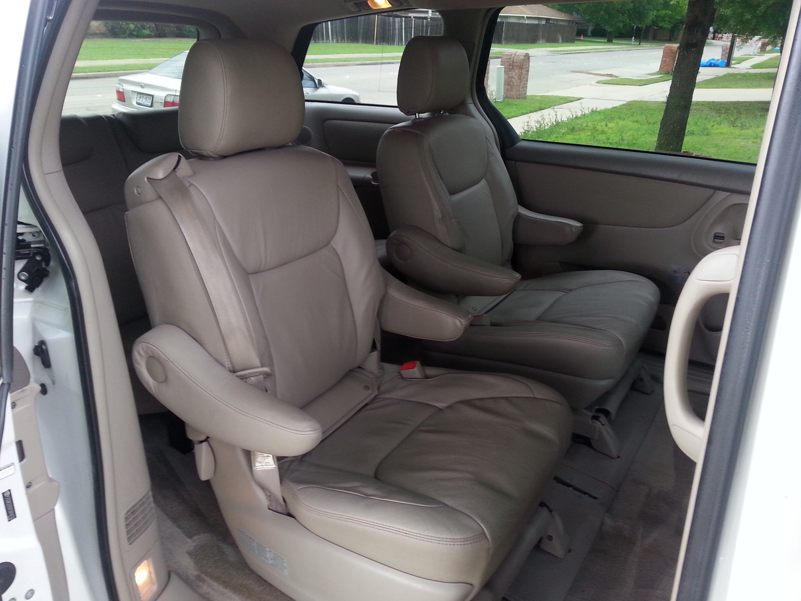 2007 Toyota Sienna - Interior Pictures - CarGurus