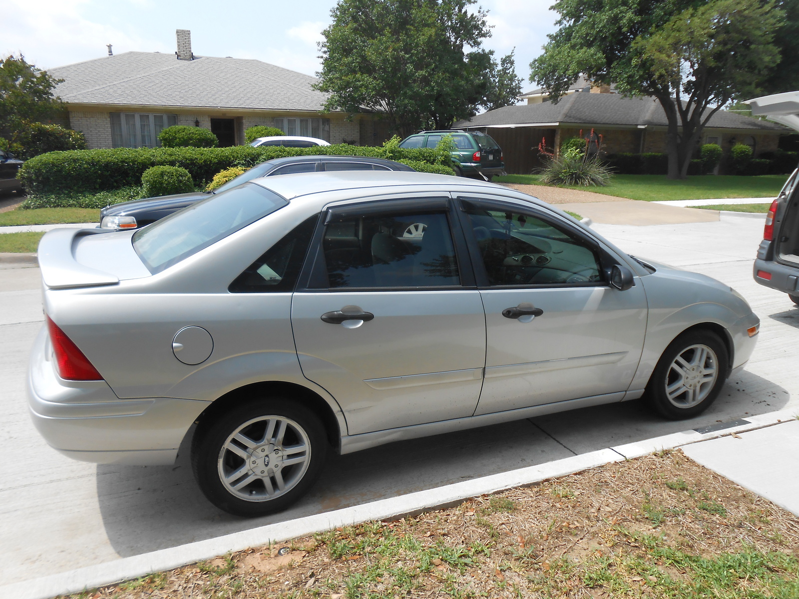 2000 Ford focus good used car #8