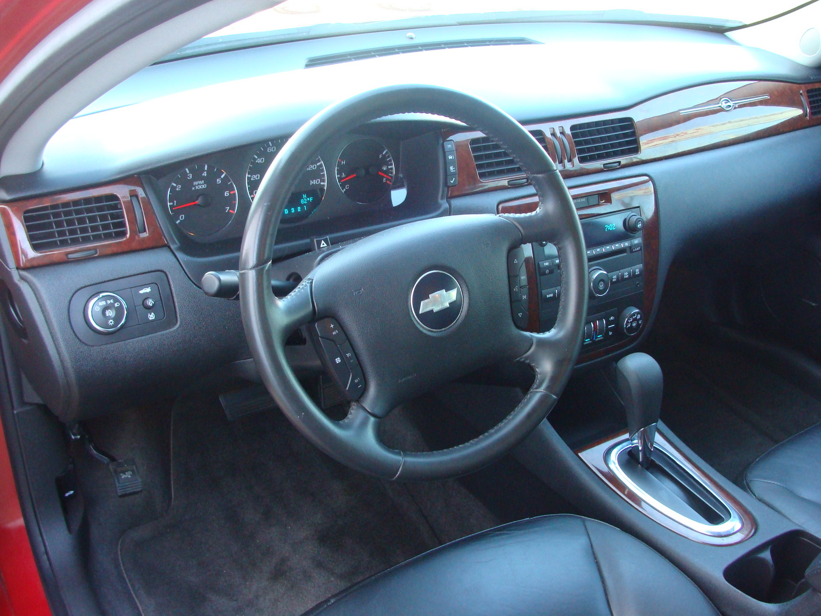 Picture of 2008 Chevrolet Impala LTZ, interior