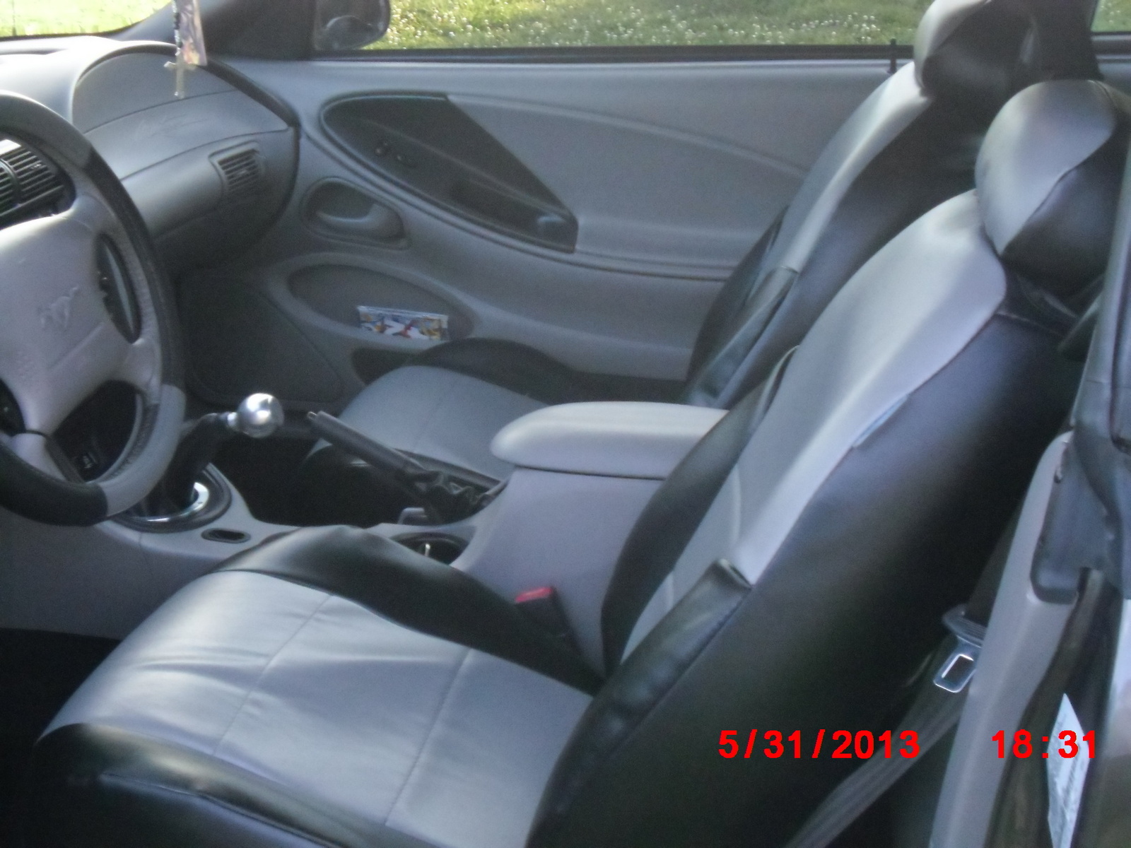 2004 Ford Mustang - Interior Pictures - CarGurus