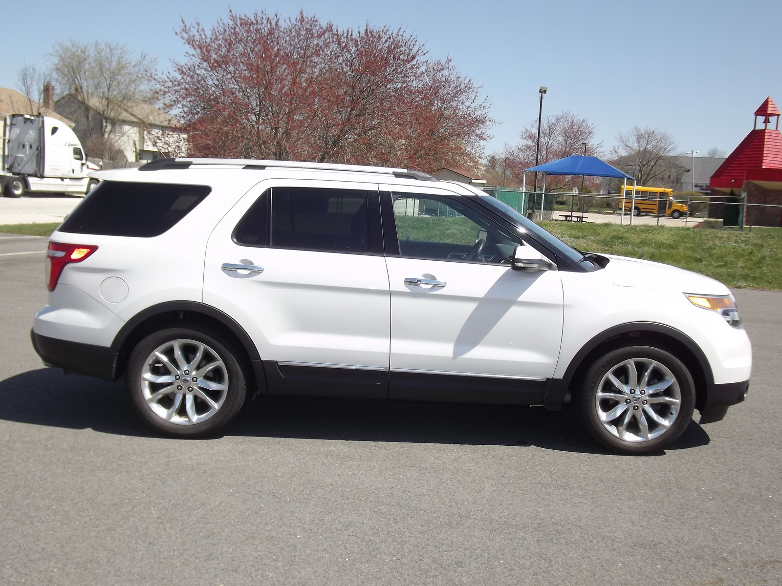 2011 Ford explorer 4wd limited #9