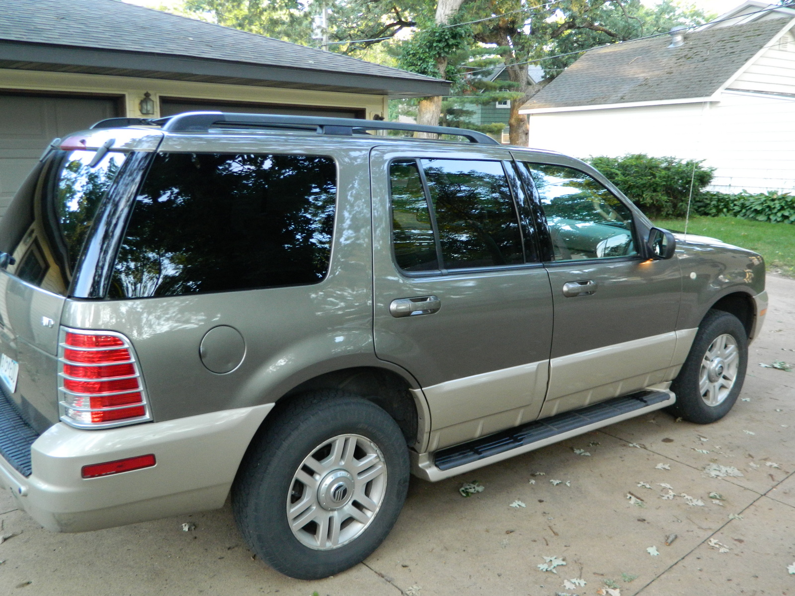 Mercury Mountaineer
