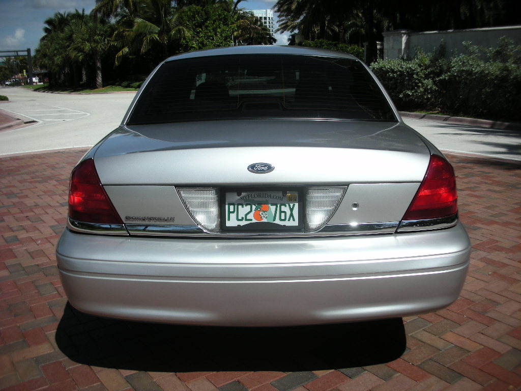2006 Ford crown victoria lx mpg #7