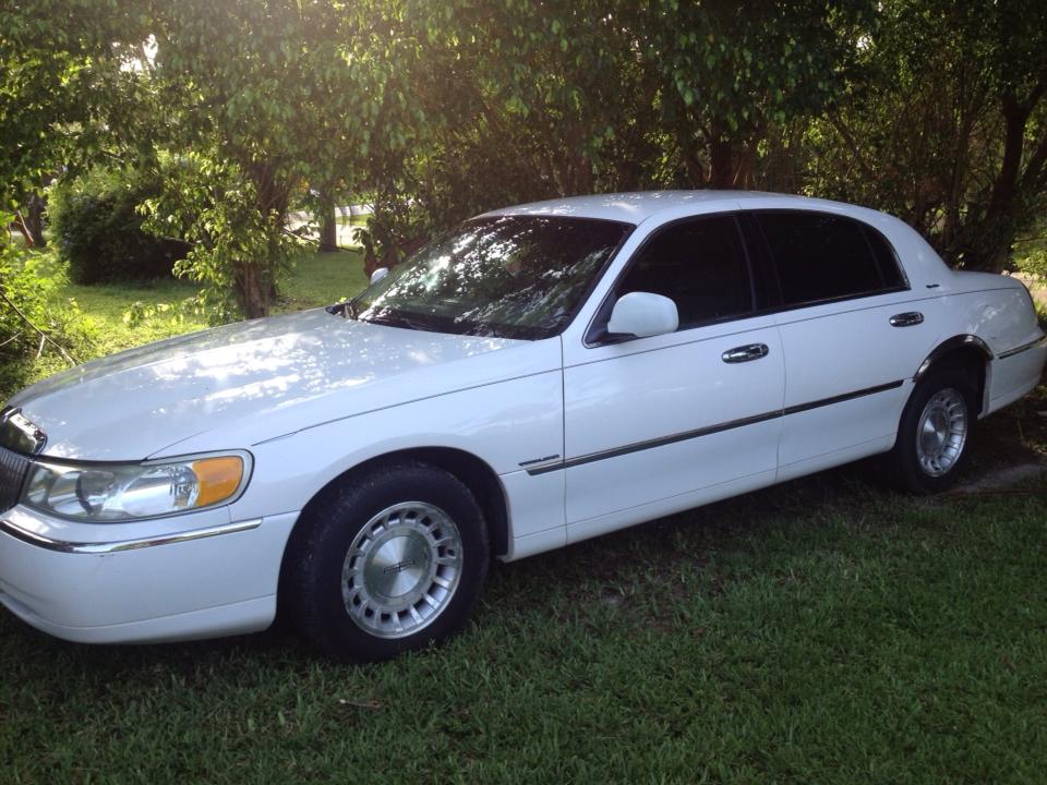1999 Lincoln Town Car - Other Pictures - CarGurus