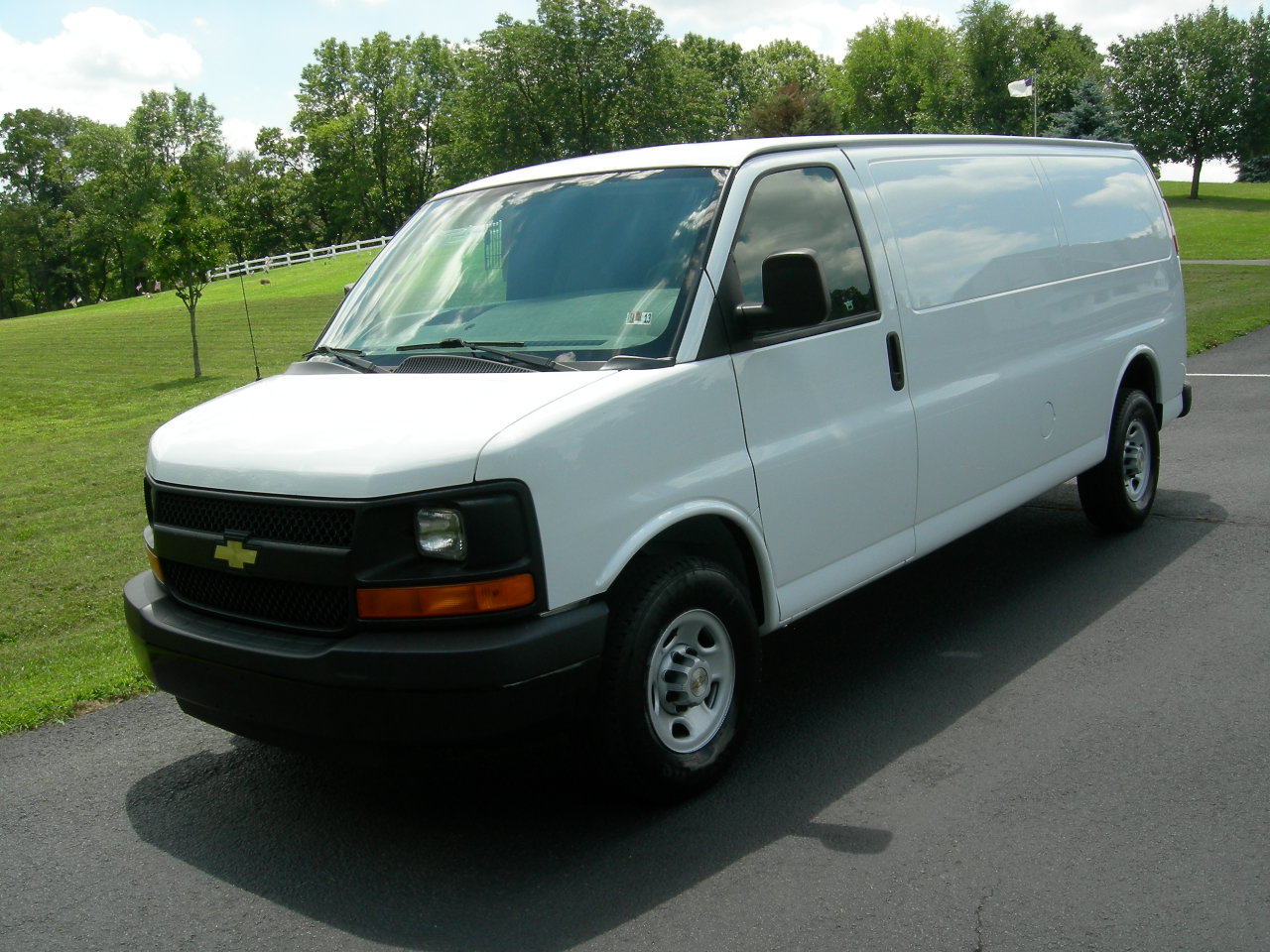 2009 Chevrolet Express - Pictures - CarGurus