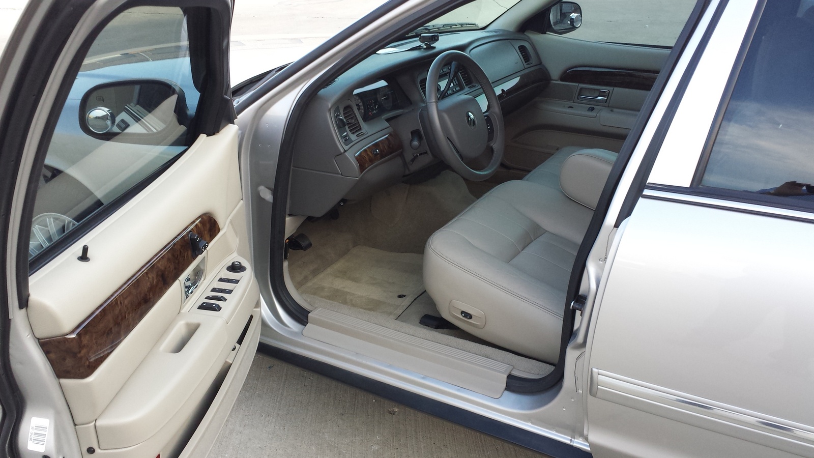 2010 Mercury Grand Marquis - Review - CarGurus