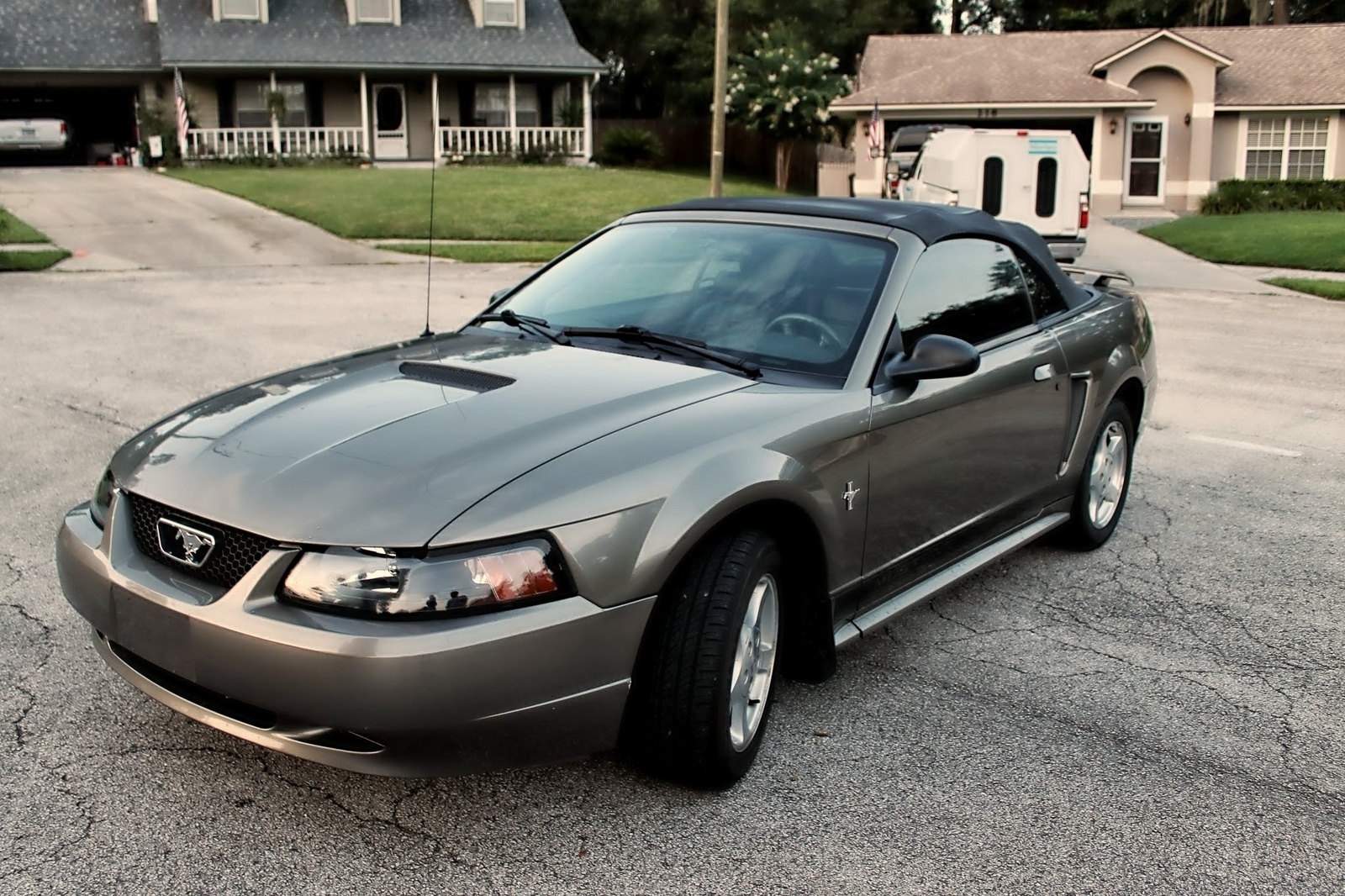 2002 Ford mustang deluxe convertible #4