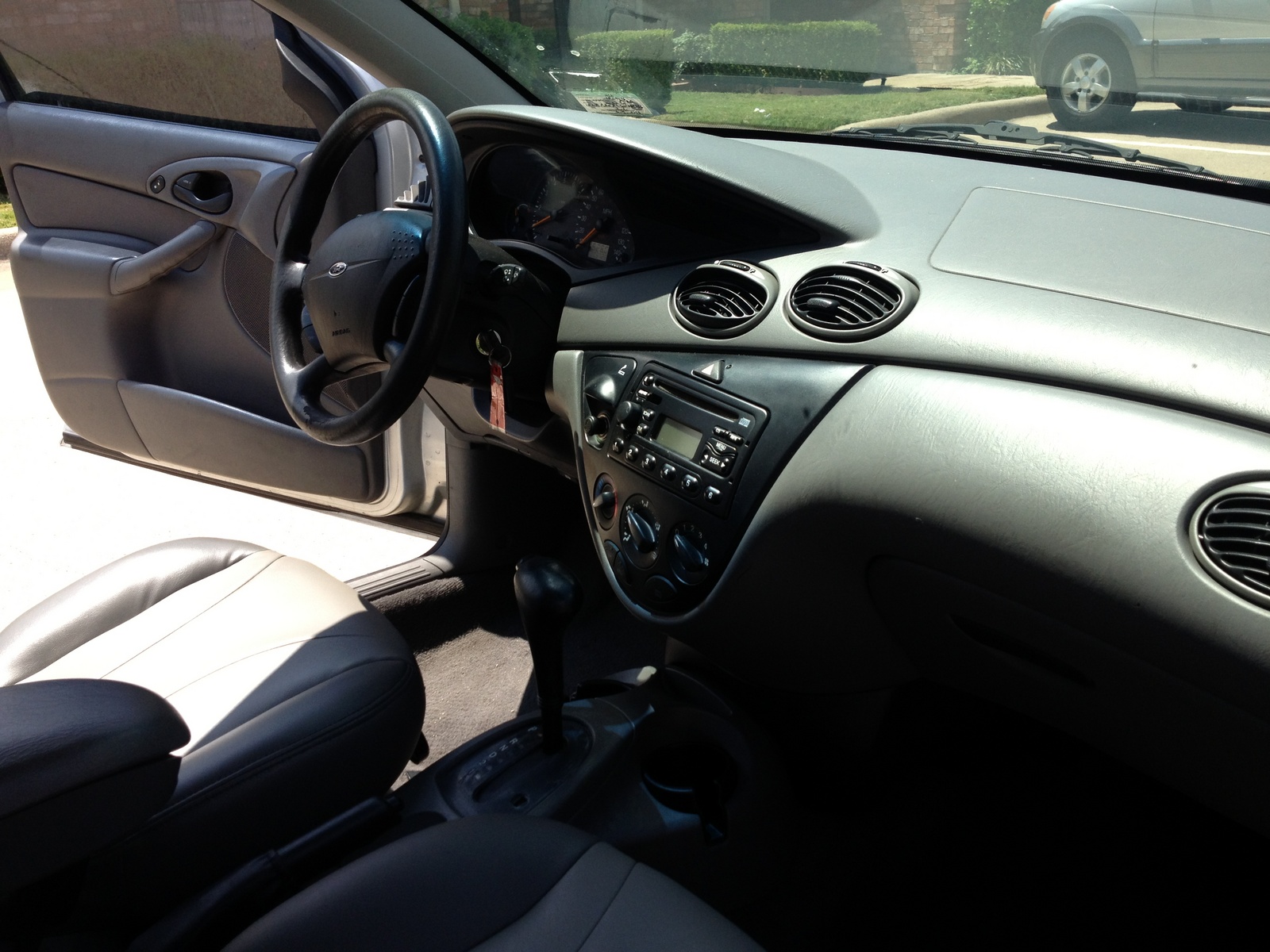 2000 Ford focus se interior #4