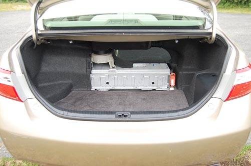 General Questions  Does Toyota Camry use a lithium ion battery? What year did they start 